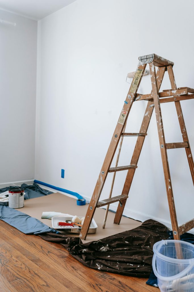 Why Hiring a Local Painter Beats the Big Franchise Companies